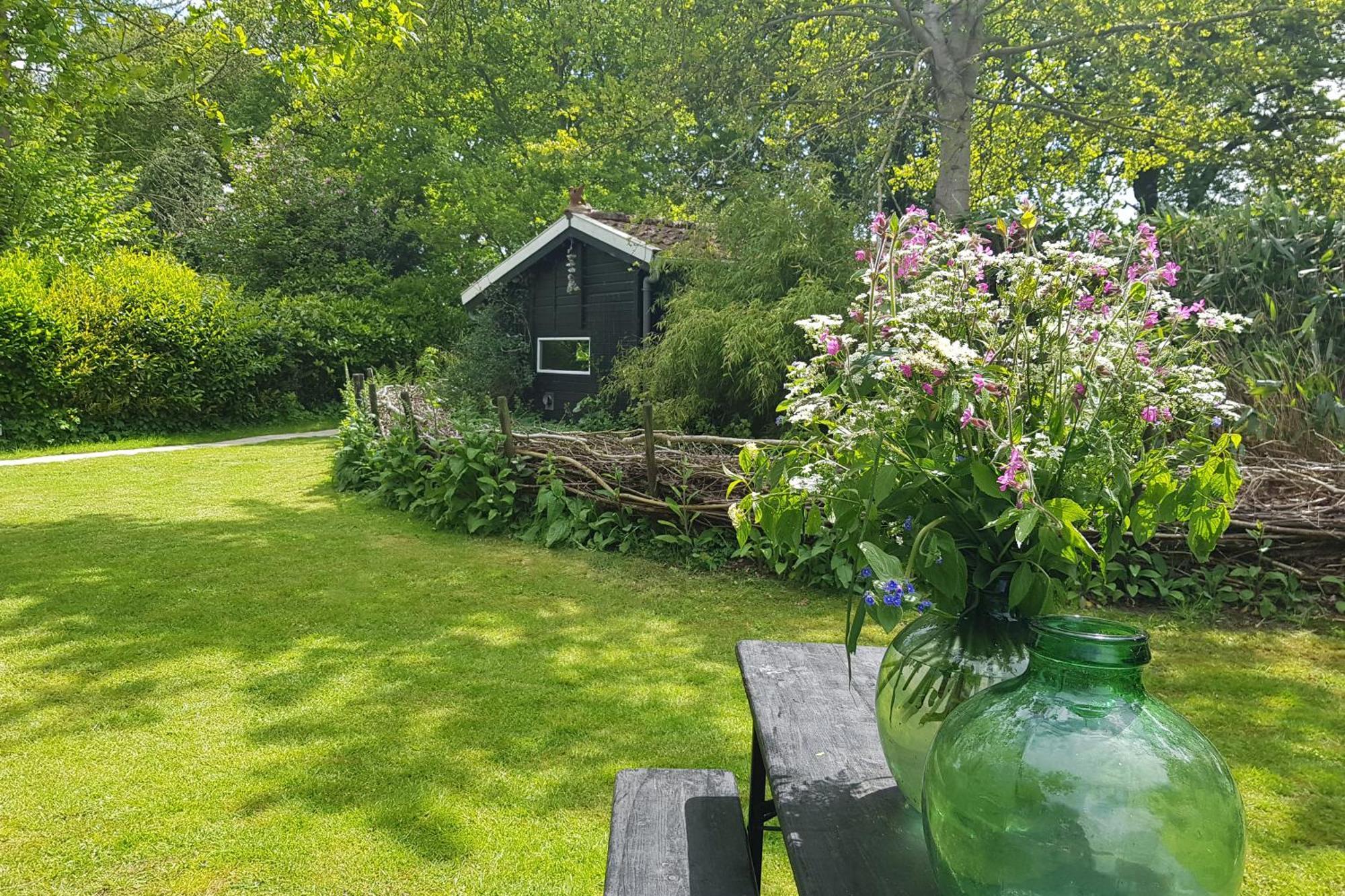 Natuurhuisje 't Poepekrus Kootstertille Buitenkant foto