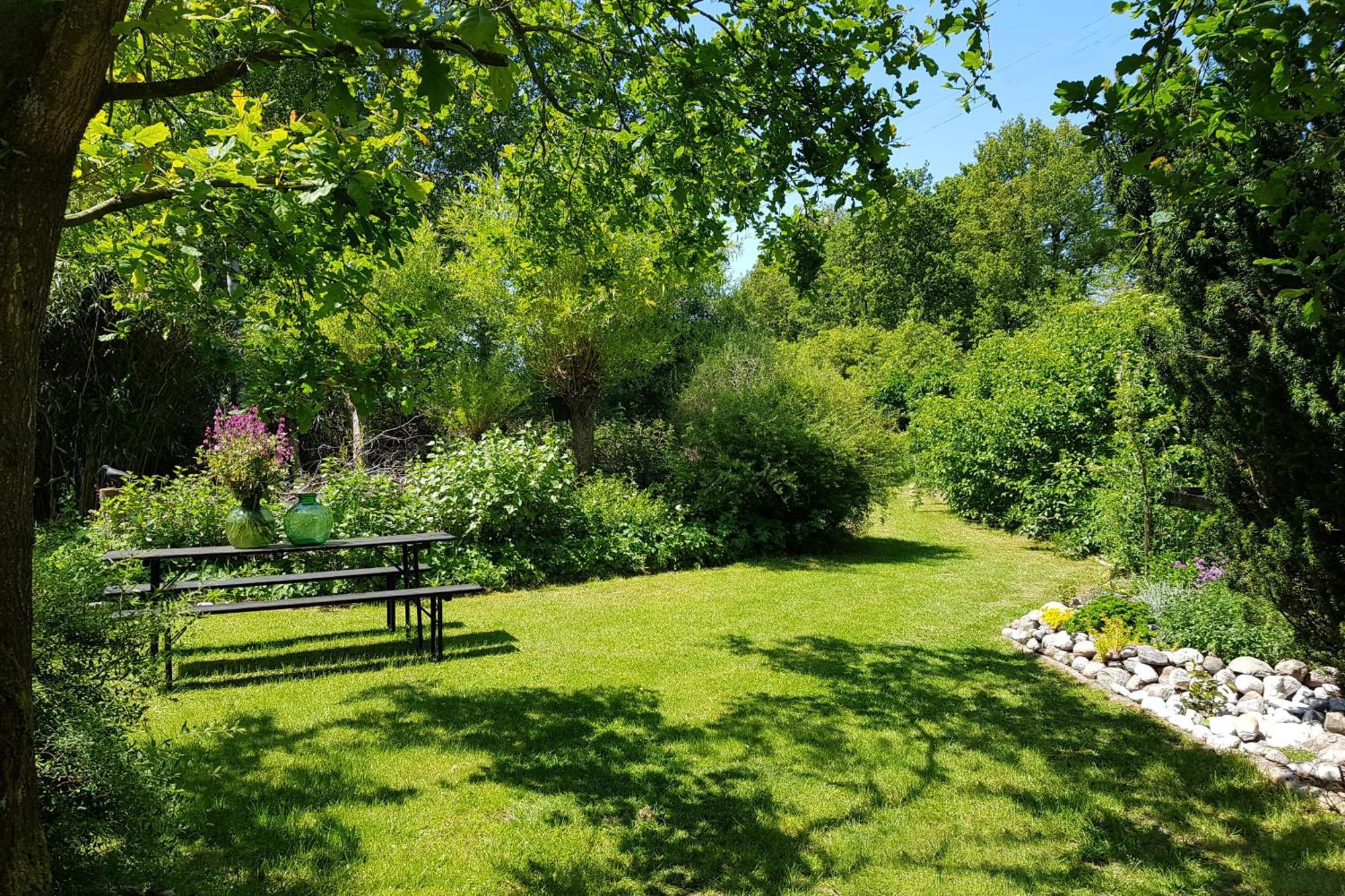 Natuurhuisje 't Poepekrus Kootstertille Buitenkant foto